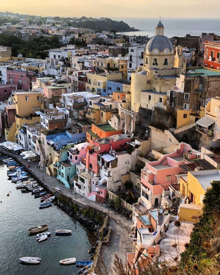 Побережье Амальфи, город Позитано в Италии-the_Amalfi_coast_Positano_Italy